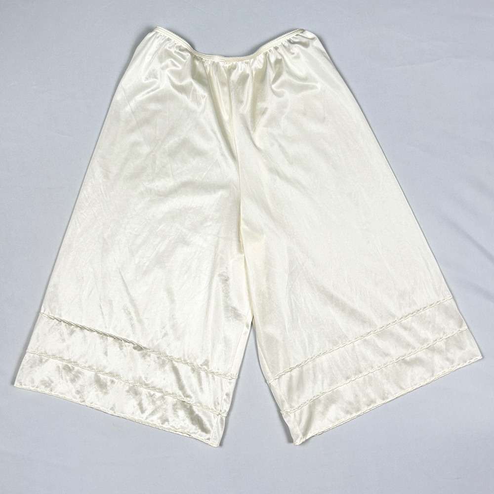 VTG Wondermaid Pettipants Culotte Split Slip Shorts Womens Medium‎ Nylon Ivory